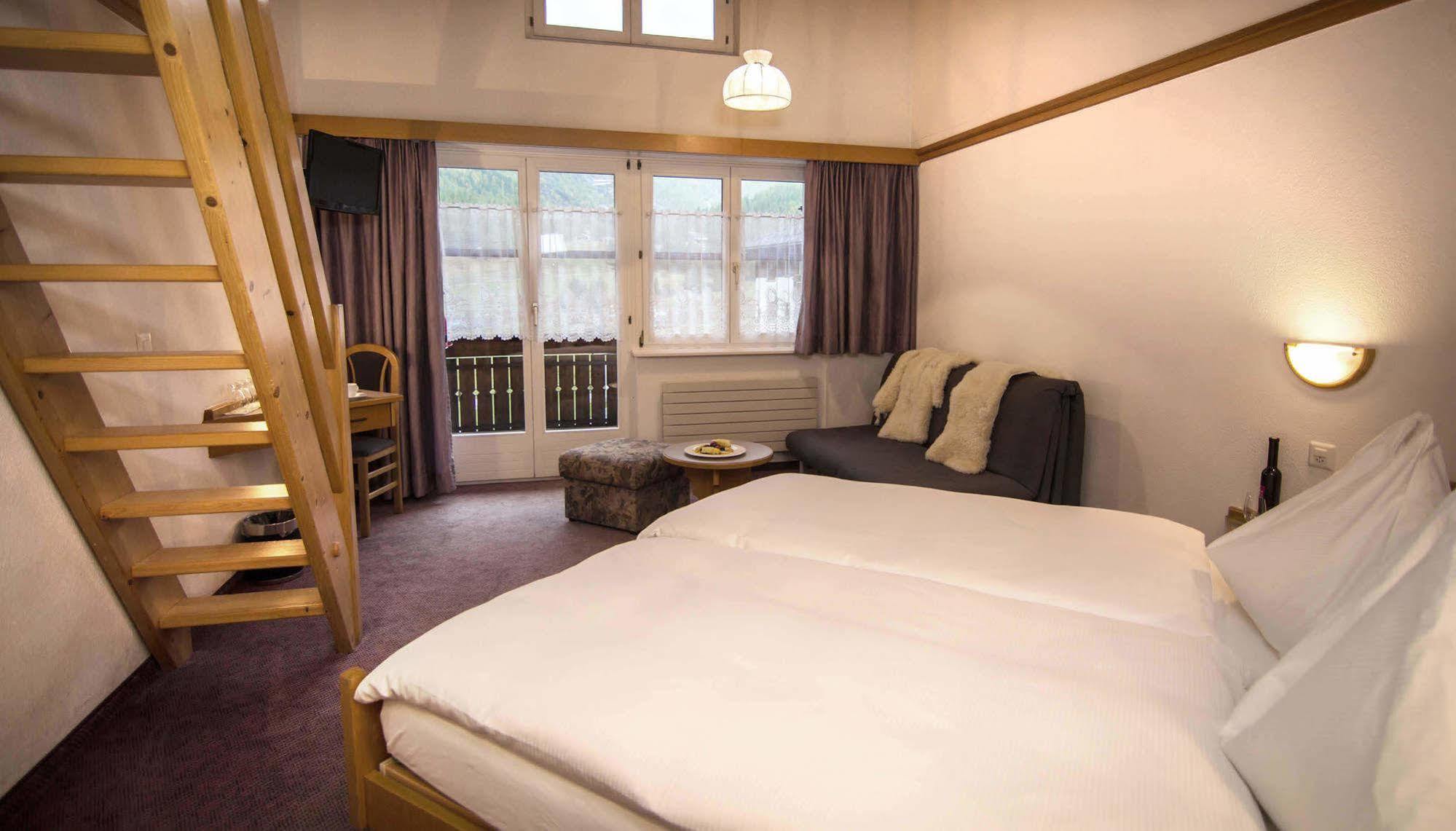 Bed and Breakfast Berghof Garni - The Dom Collection Saas-Fee Esterno foto